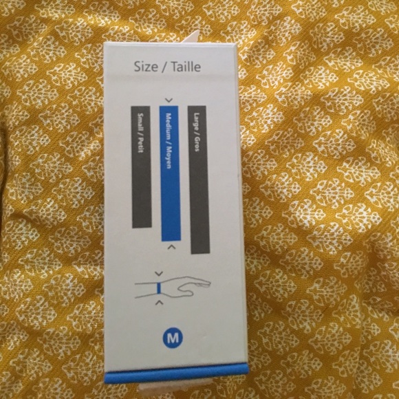 Brand New Microsoft Band - Picture 2 of 3