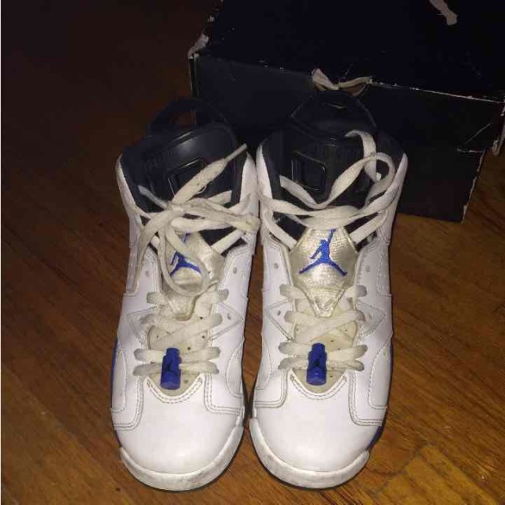 Air Jordan Retro 6 Sport Blue