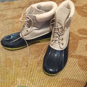 Adriana Duck Boots - Navy and Tan Size 9