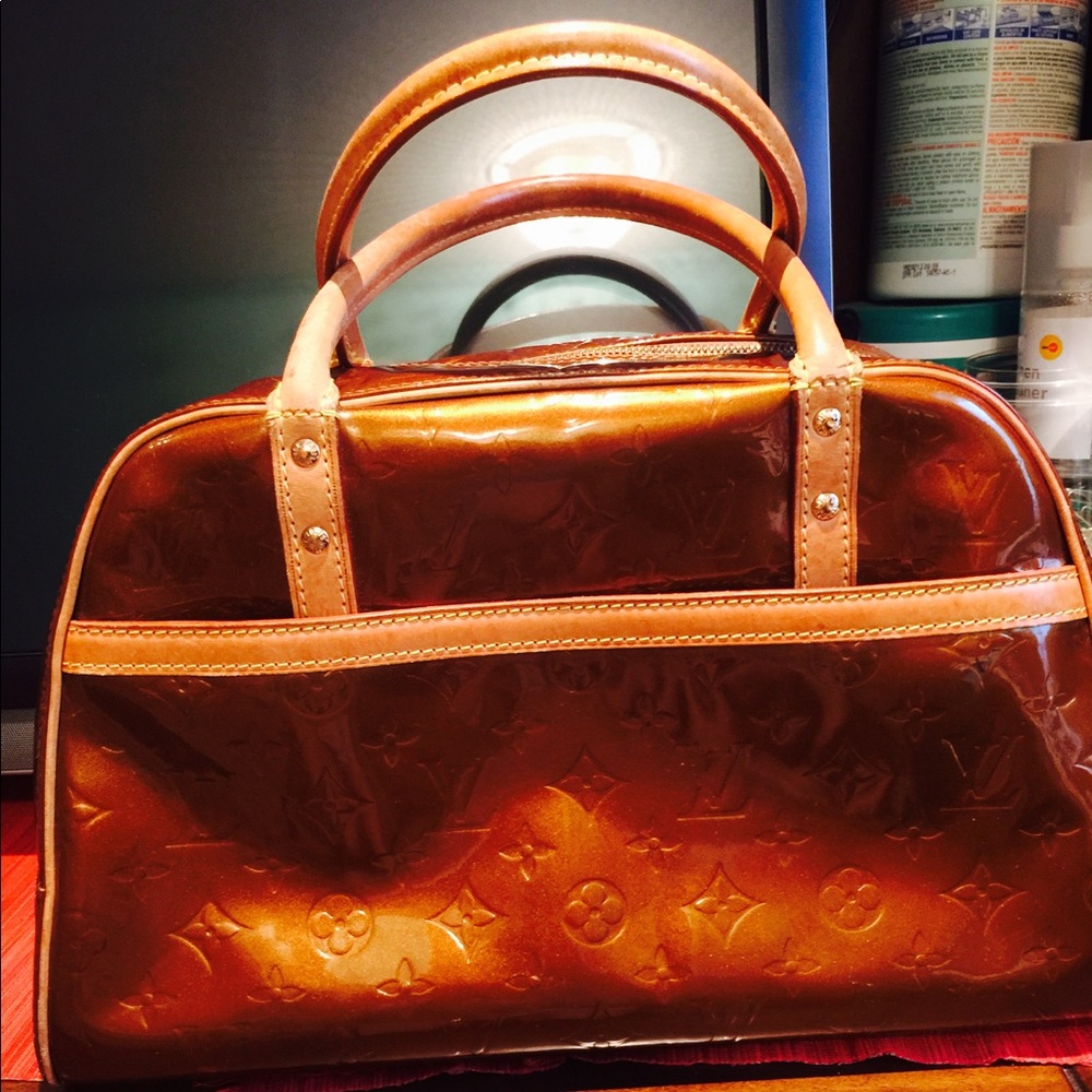 Authentic Pre-owned Louis Vuitton Vernis.