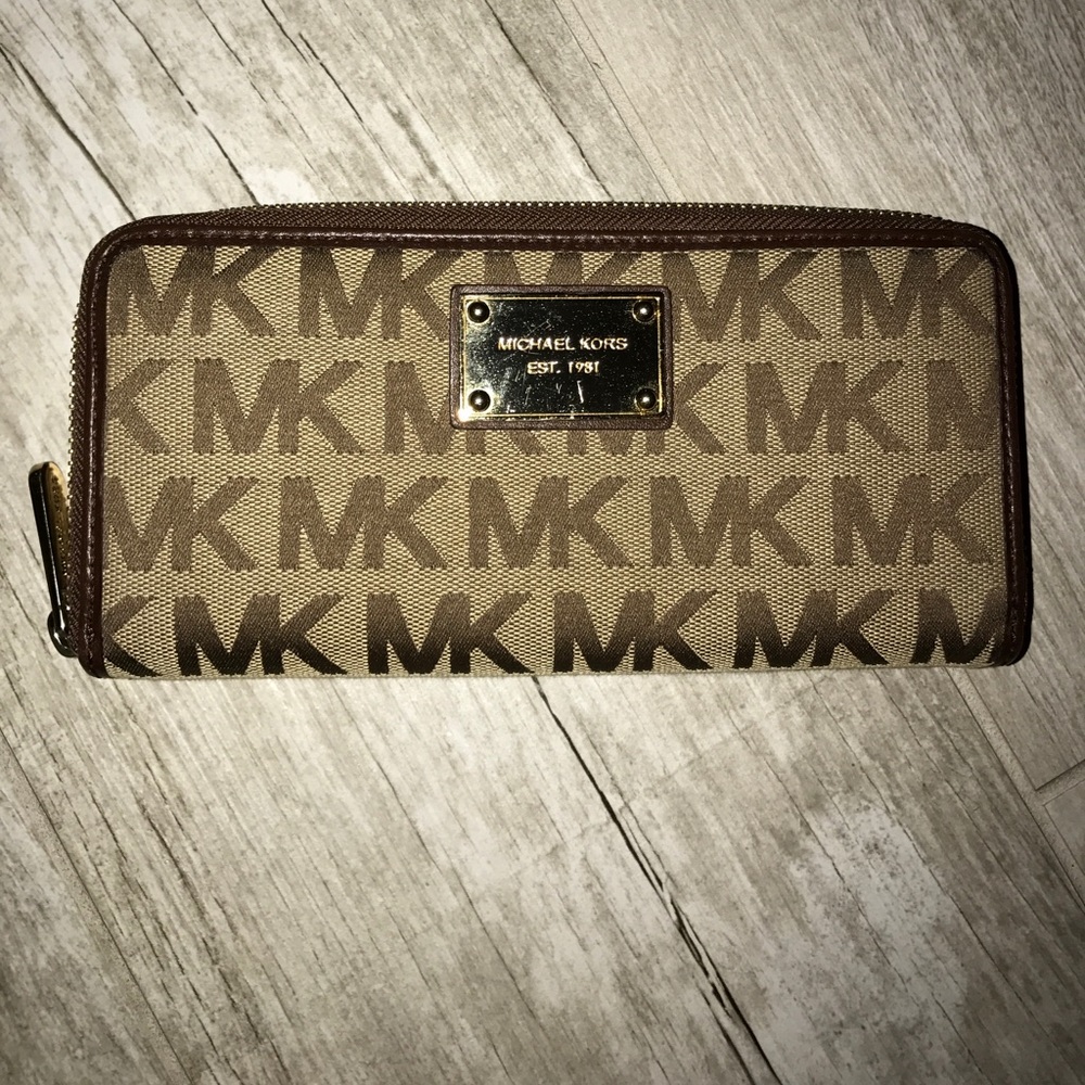michael kors wallet