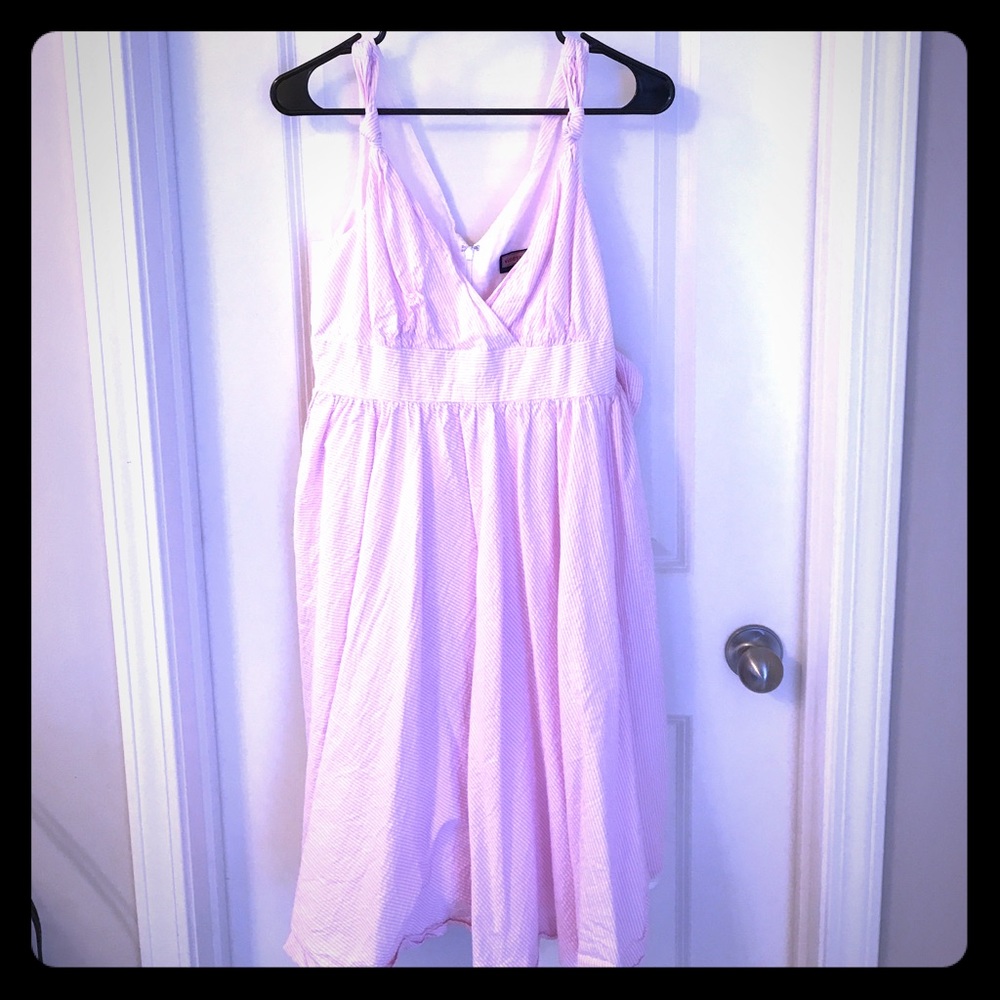 Pink seersucker Vineyard Vines Dress.