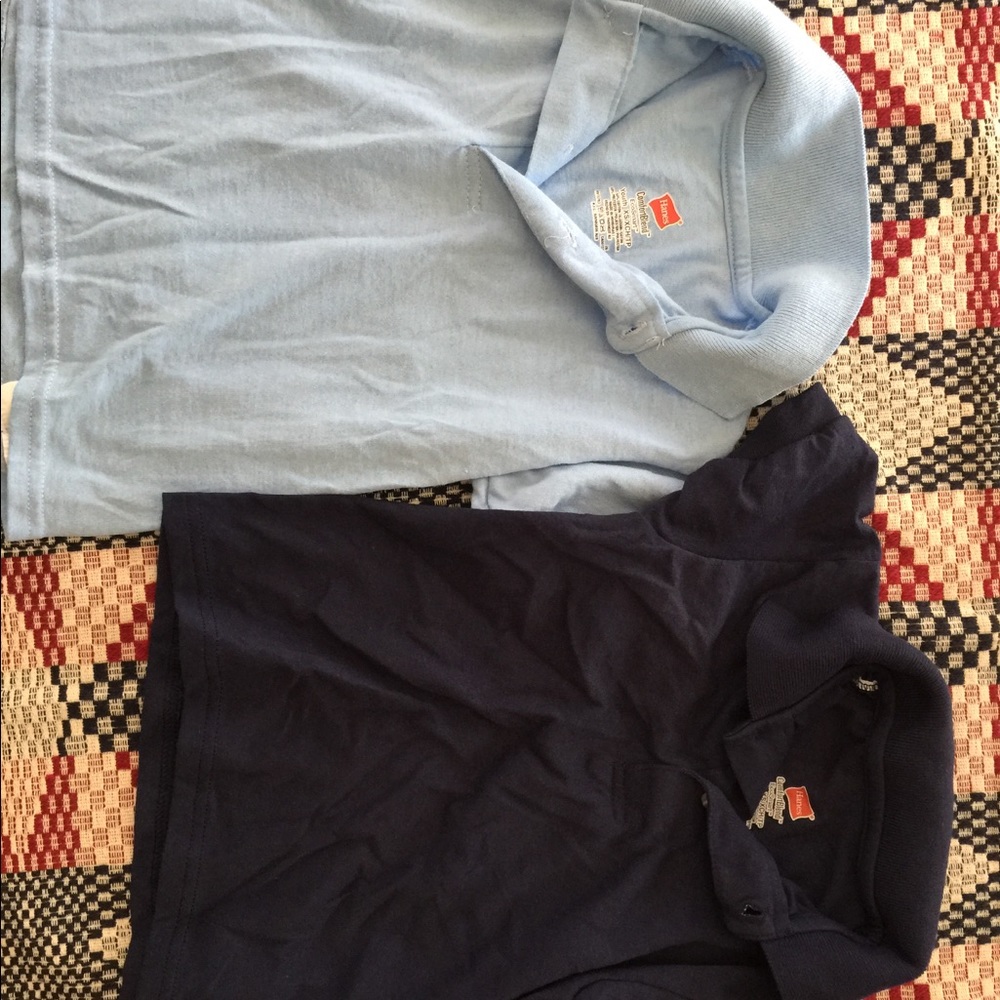 Hanes 4t  NWOT polos .