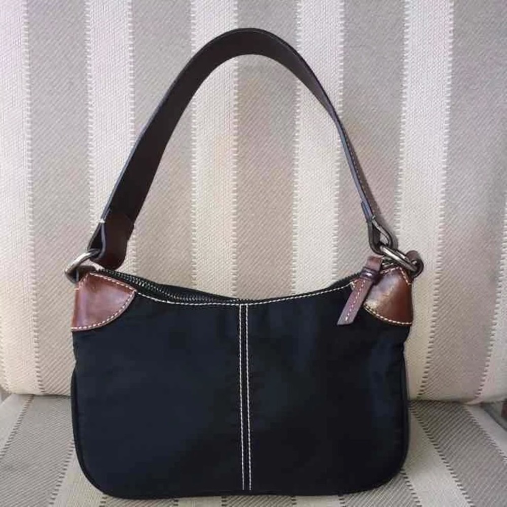Dooney Wayfarer Sm Shoulder Bag