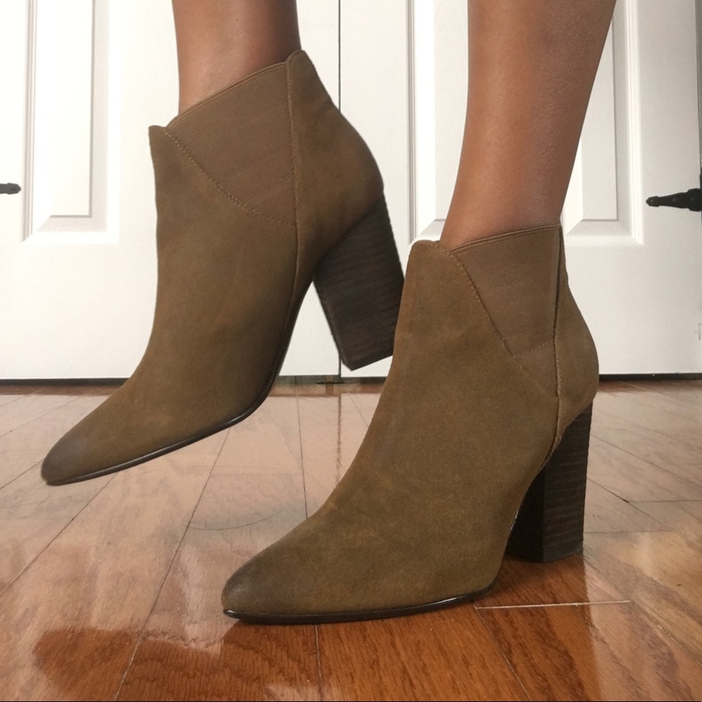 Crown Vintage Boots