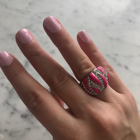 Express Rhinestone Pink Statement Ring NWOT - Picture 1 of 4