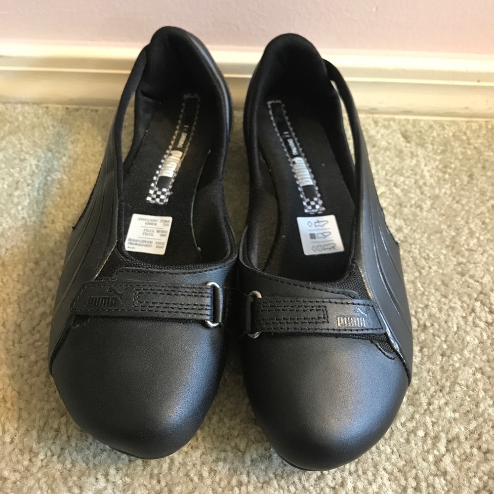 Puma flats