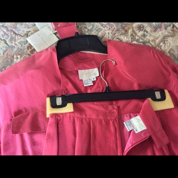 Vintage Silk Skirt Suit With Unique Sun Design - Picture 5 of 6