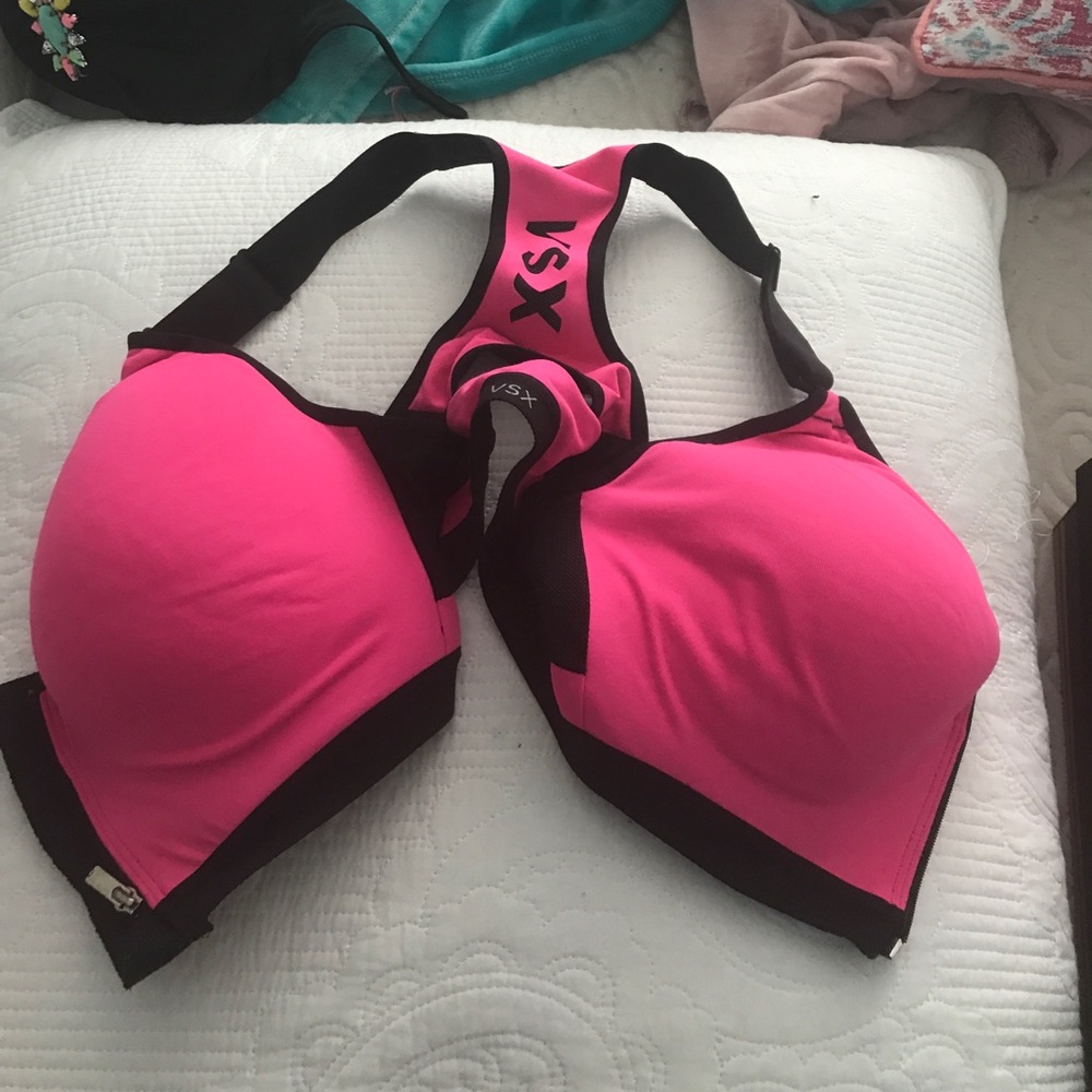 VS Sports Bra