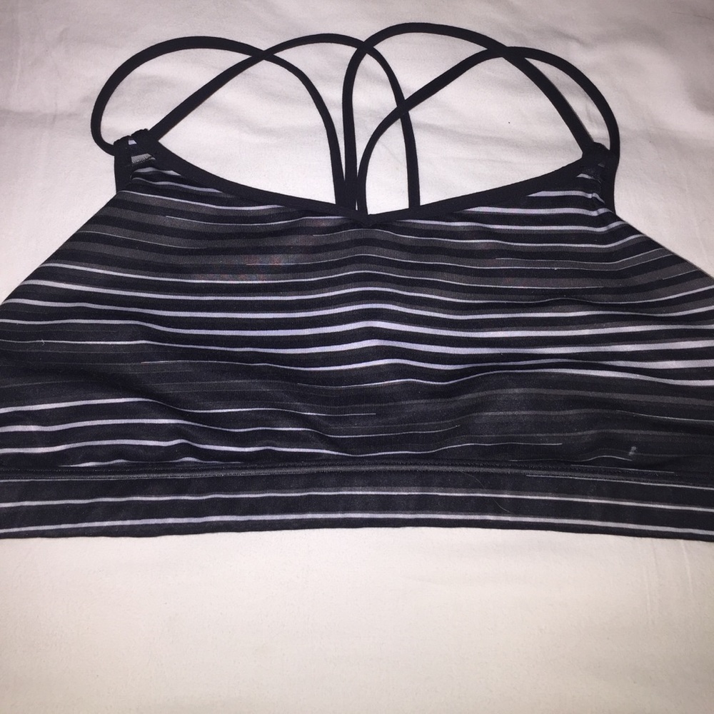 Lululemon sports bra