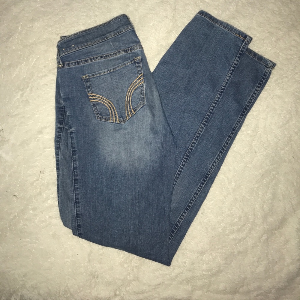Medium wash Hollister jeans