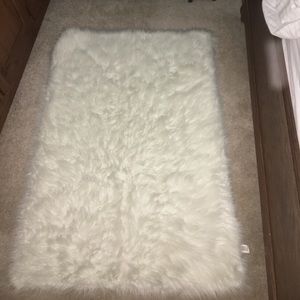 small fluffy rug