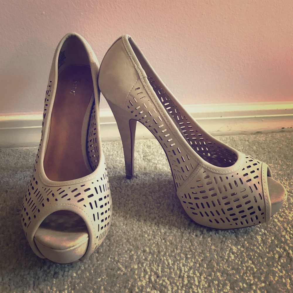 Nude heels