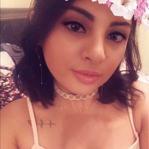 Meet your Posher, Leslie