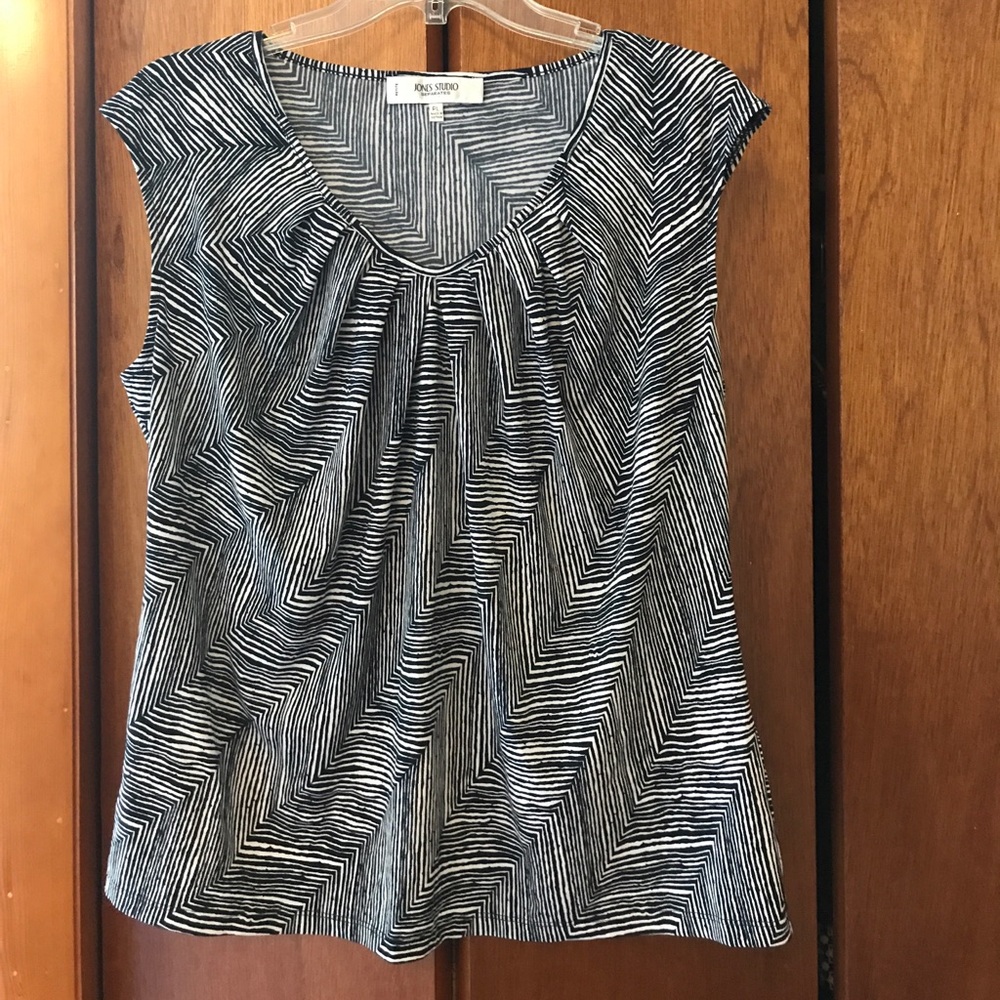 Jones Studio sleeveless top