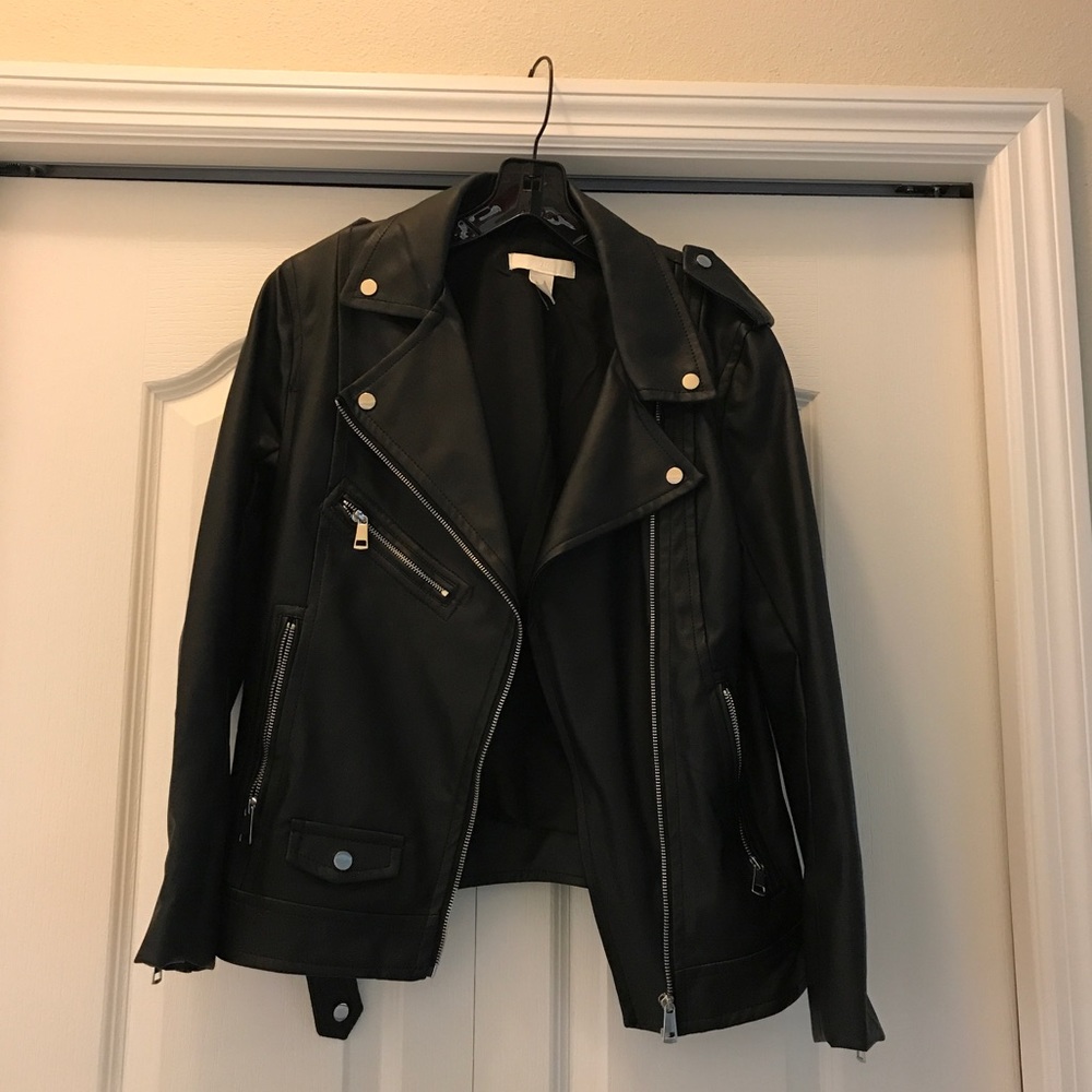 H&M like new faux-leather moto jacket