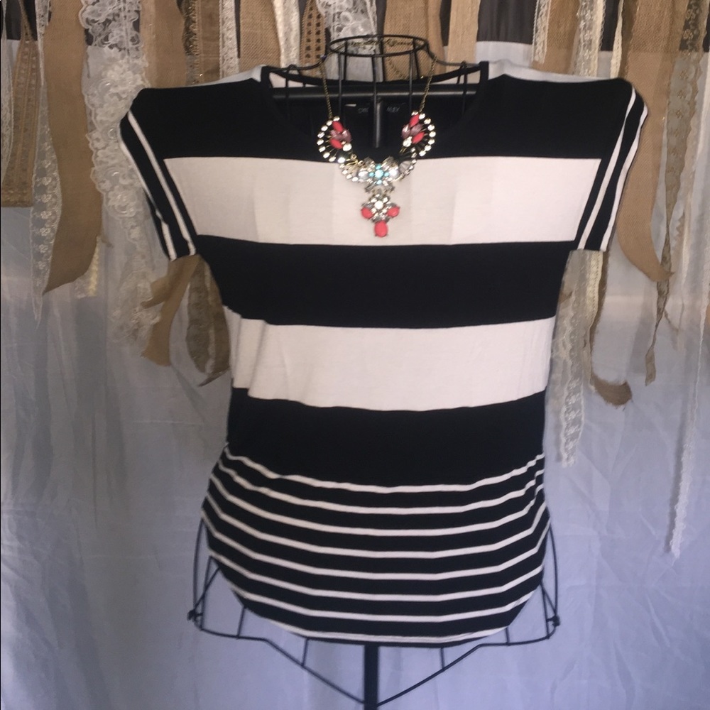 Cynthia Rowley fun and flirty stripe top