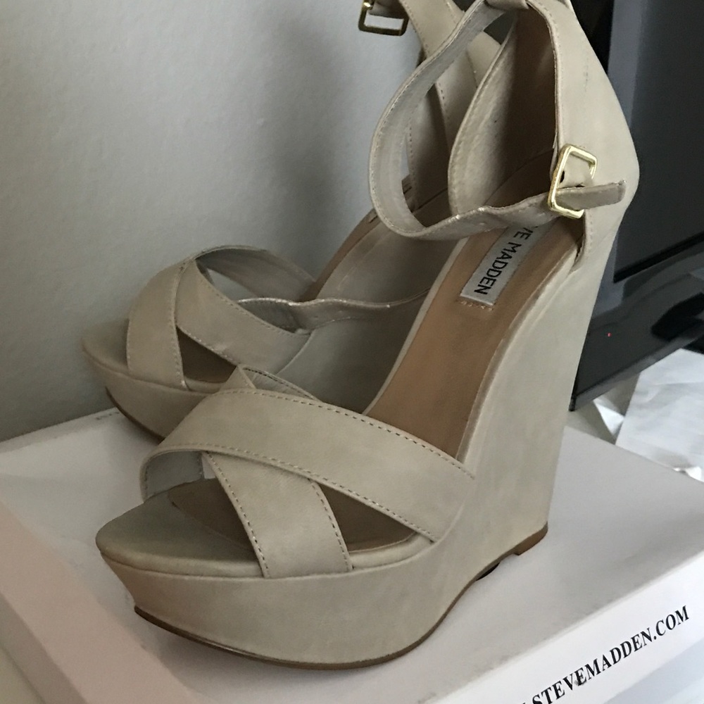 Steve Madden wedges