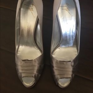 Giuseppe Zanotti shoes with defect