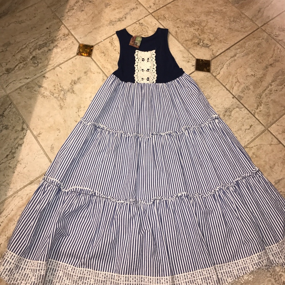 Girls dress