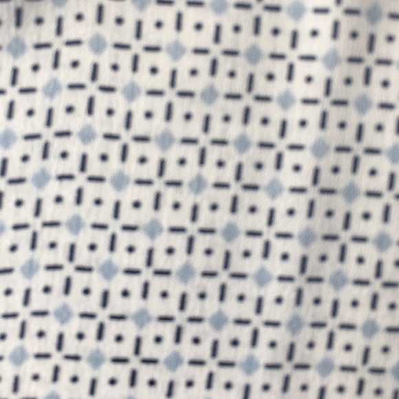 NWOT Ann Taylor Long Sleeve Button Down - Picture 3 of 4