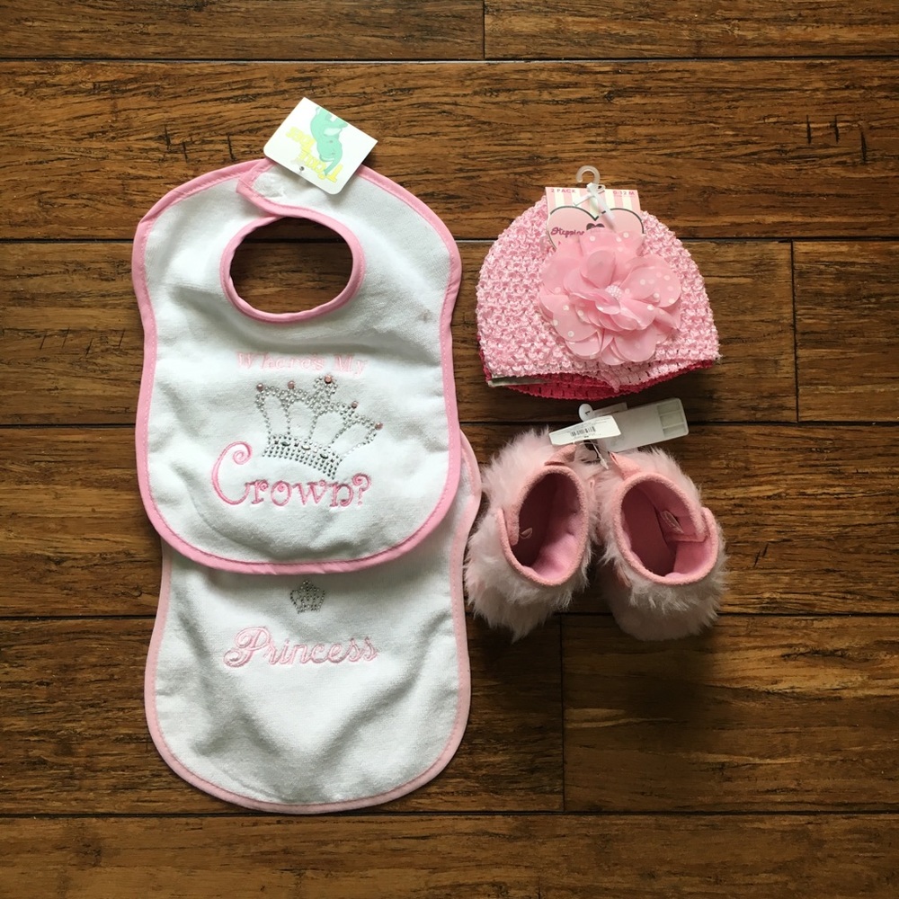 NWT Baby Accessories Set Pink and White