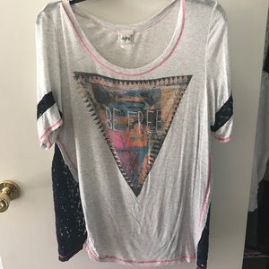 "Be Free" Daytrip graphic T