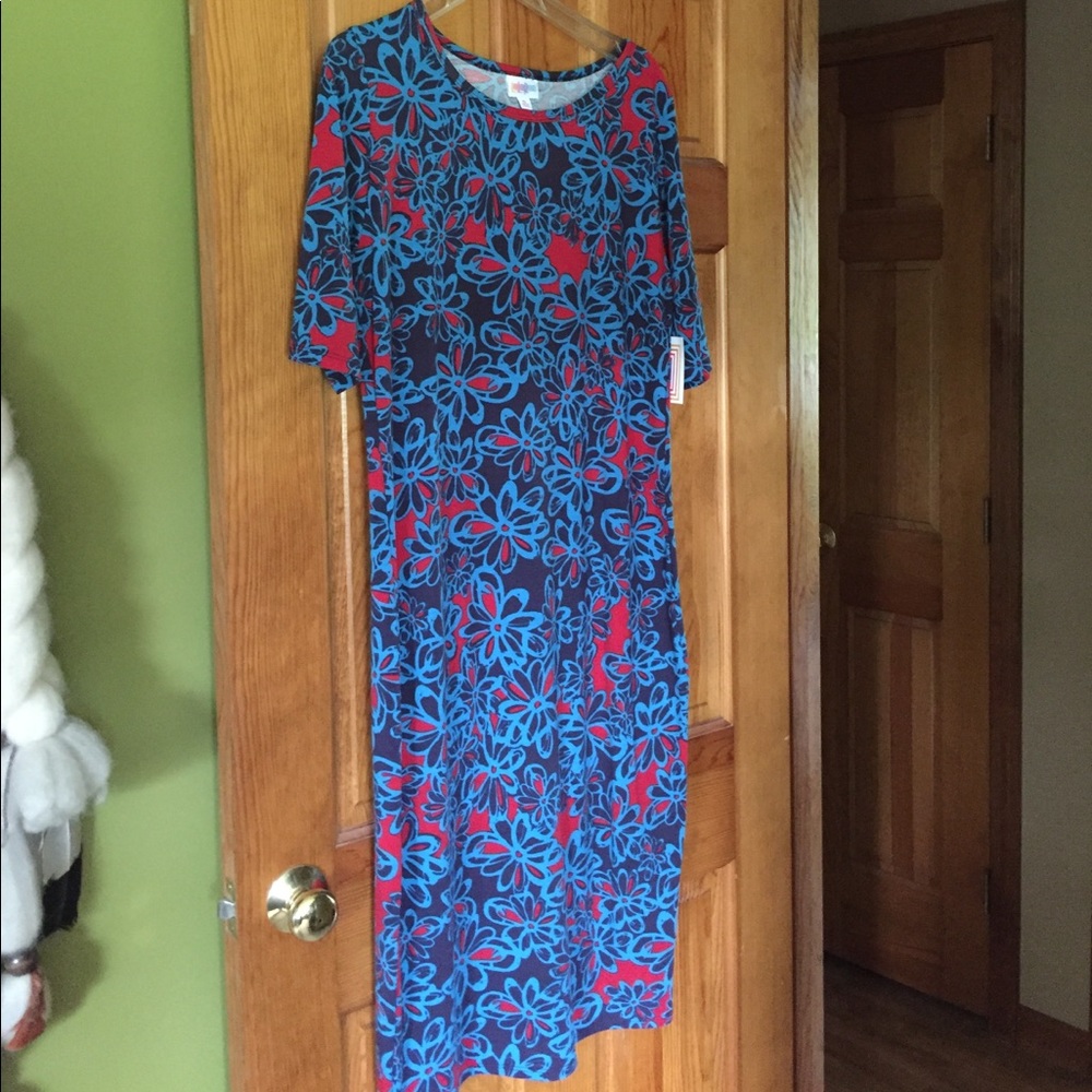 Lularoe Julia NWT!!