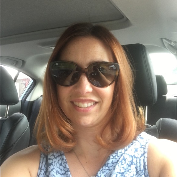 Meet your Posher, Stella - Picture 2 of 5