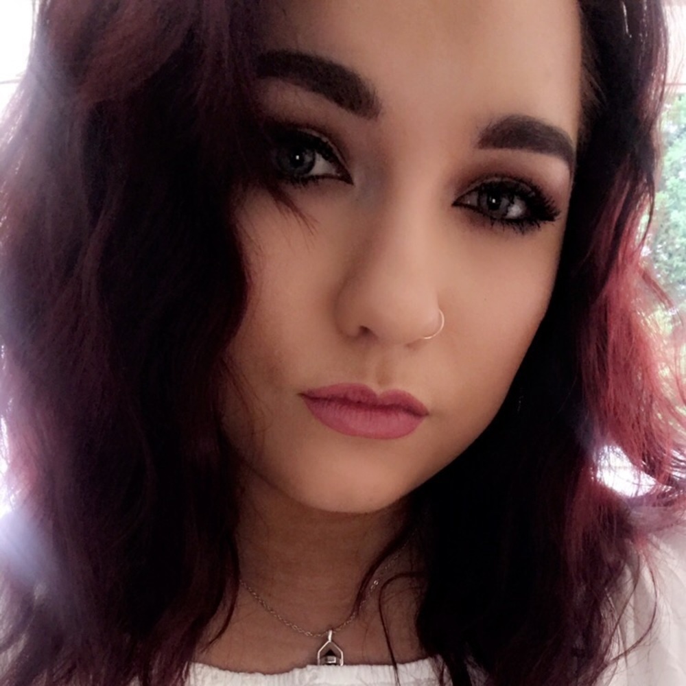 Meet your Posher, Cassie