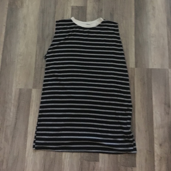 B&W striped shift dress - Picture 1 of 3