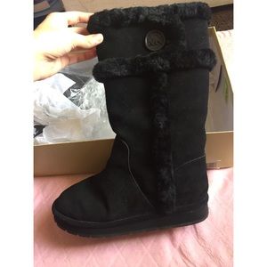 Michael Kors fuzzy black winter boots