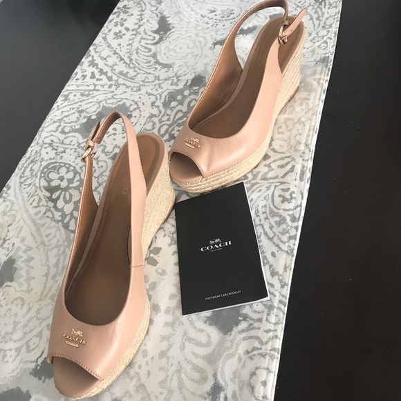 Coach sling back platform sandals. PRELOVED. IN GREAT CONDITION - Picture 2 of 7