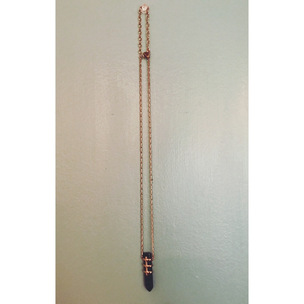 Stella & Dot gold stone pendant