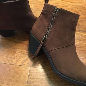 Forever 21 faux suede booties 7