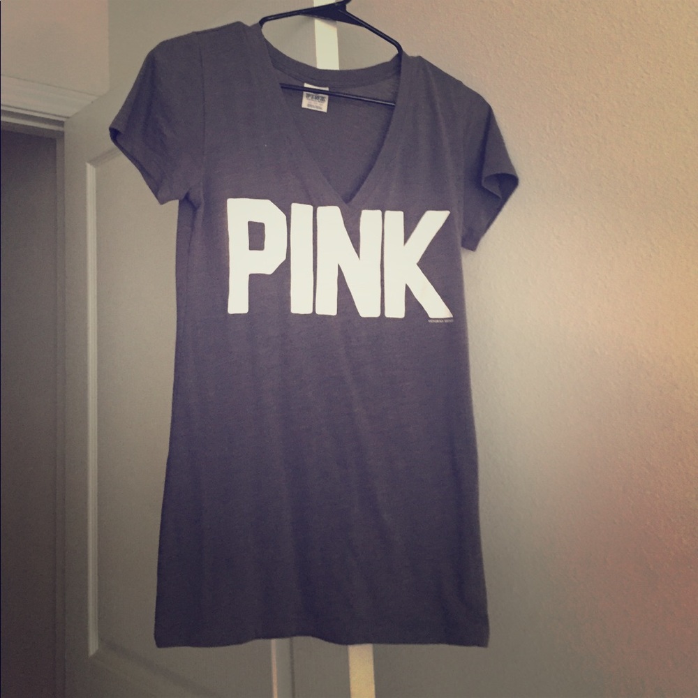 Cute grey VS Pink V-neck tee