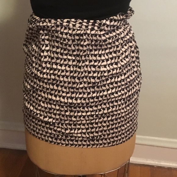 H&M Rabbit Print Bubble Mini Skirt w/h Pockets - Picture 4 of 6