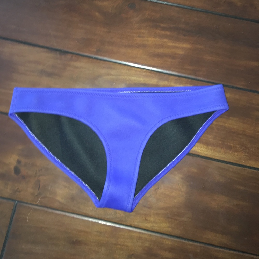 RARE: TRIANGL BLUE NEOPRENE BIKINI BOTTOMS!