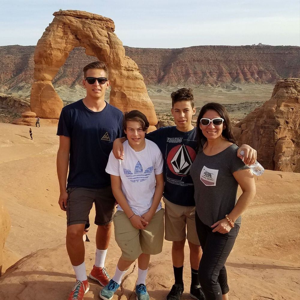 Meet your Posher, Carmela