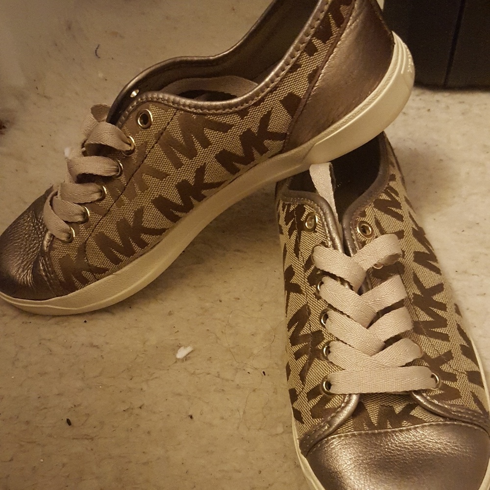 Mk shoes