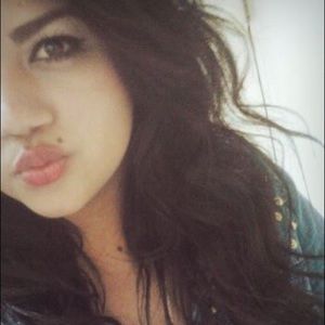 Meet your Posher, Arianna