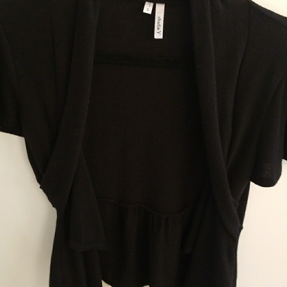 Black Short Sleeve Sweater Cardigan - Picture 3 of 4