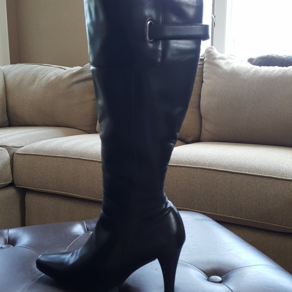 Boots - Picture 2 of 2