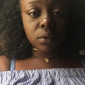 Meet your Posher, Renee