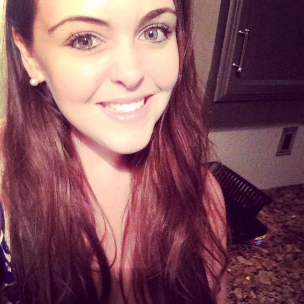 Meet your Posher, Alyssa