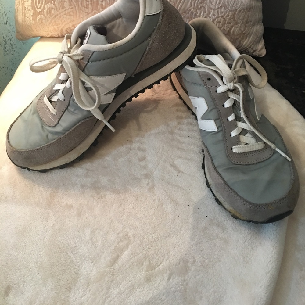 New Balance 501 tennis shoes