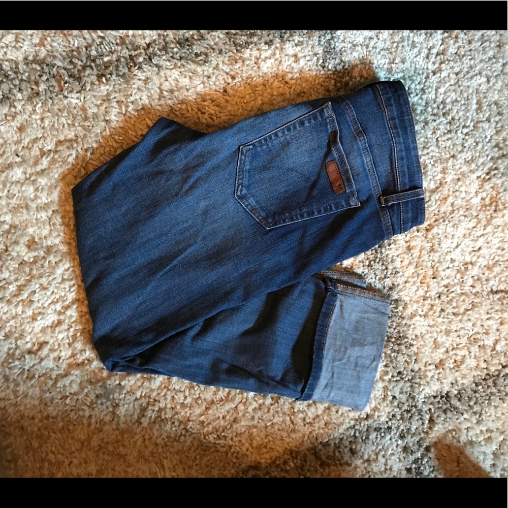Joe's jeans- capris with cuff size 32