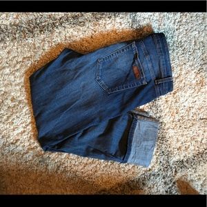 Joe's jeans- capris with cuff size 32