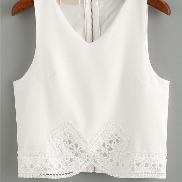 Tops - Laser cut Crop top blouse super cute!! Size small