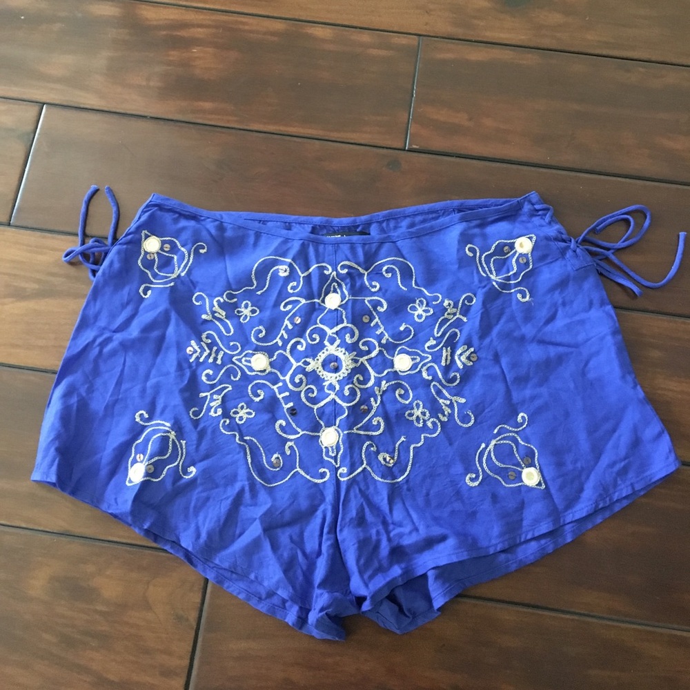 ANNA SUI X ONIELL BLUE AND GOLD SHORTS!